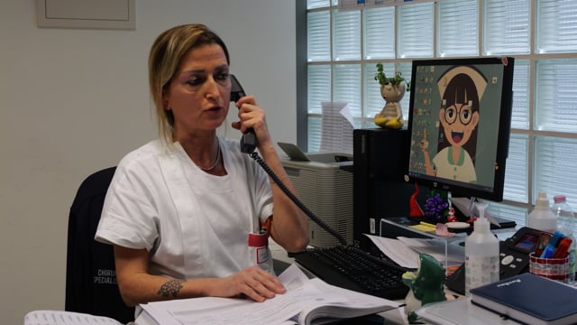 La segreteria la sta chiamando per l'intervento chirurgico