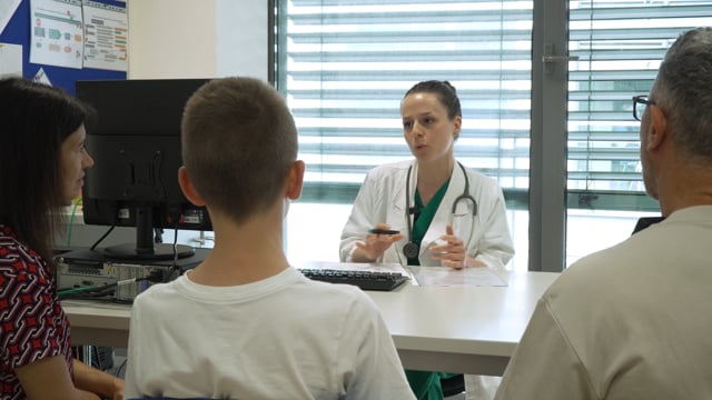 Visita ambulatoriale anestesiologica e colloquio con il paziente pediatrico e genitori